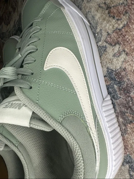 Nike Women’s Sneakers in Sage Green and Cream - Picture 9 of 9